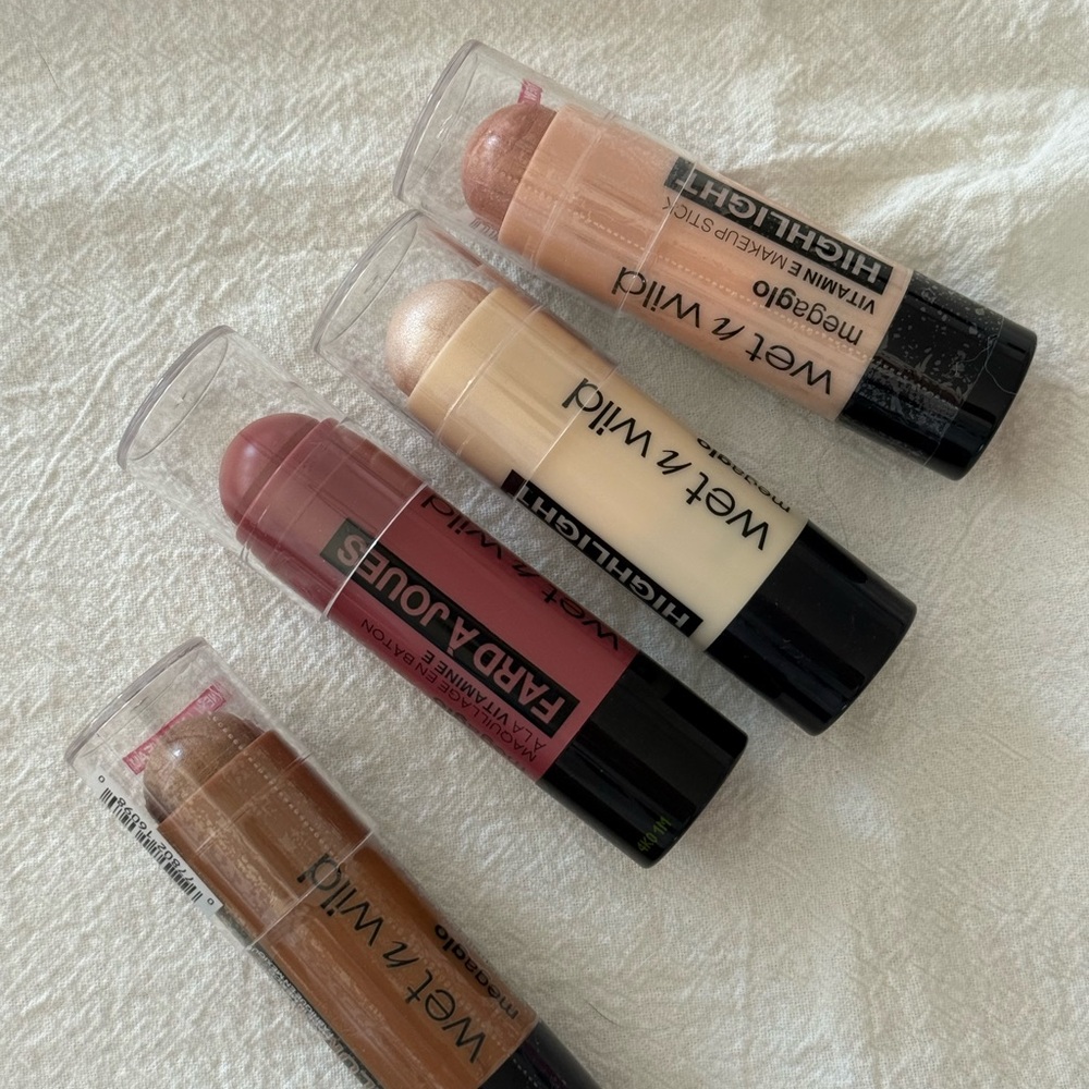 Wet n Wild Radiant Pink and Cream Highlighter